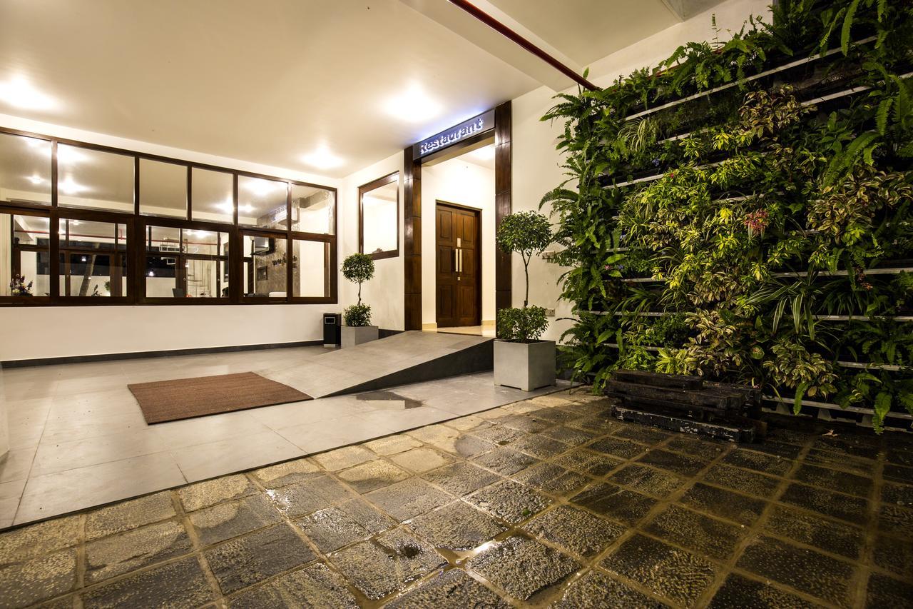 Grand 7 Hotel -Kesbewa Piliyandala Zewnętrze zdjęcie